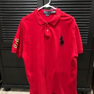 Men’s collared shirt